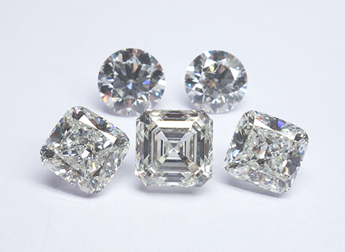 人工ダイヤモンドと合成ダイヤモンド