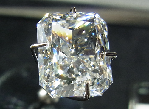 カラット069人工ダイヤモンドと合成ダイヤモンド